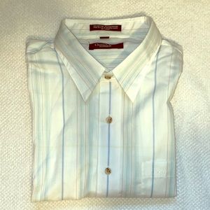 Christian Dior men’s collar shirt.